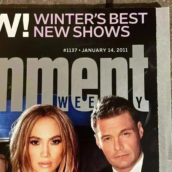 Entertainment Weekly 1/14/11 - Picture 3 of 6